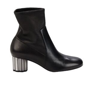 SALVATORE FERRAGAMO Black Catania Block Heel Ankle Boots Size 9